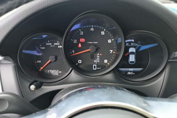 Used Porsche Macan 2017 Macan 2.0T Instrument Cluster
