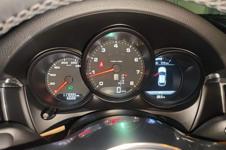 Used Porsche Macan 2017 Macan 2.0T Instrument Cluster