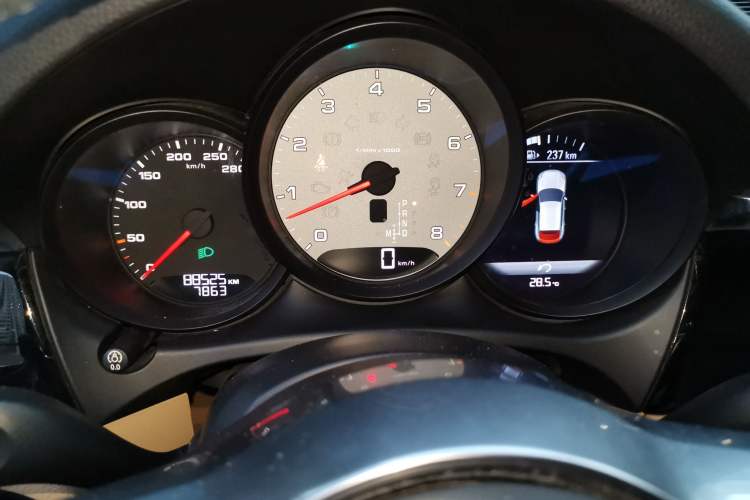 Used Porsche Macan 2017 Macan S 3.0T Instrument Cluster