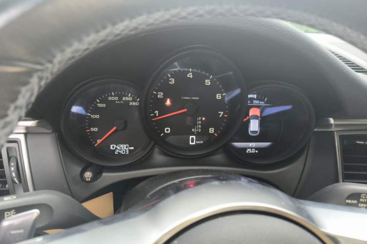 Used Porsche Macan 2017 Macan 2.0T Instrument Cluster