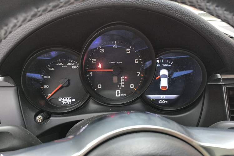 Used Porsche Macan 2017 Macan 2.0T Instrument Cluster