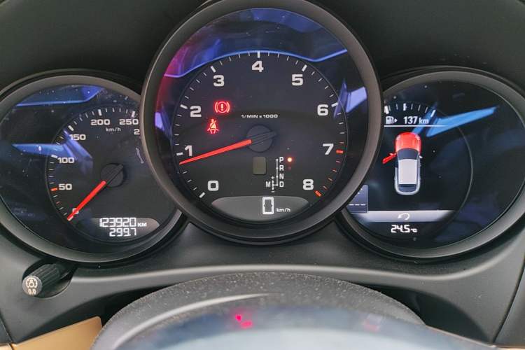 Used Porsche Macan 2017 Macan 2.0T Instrument Cluster