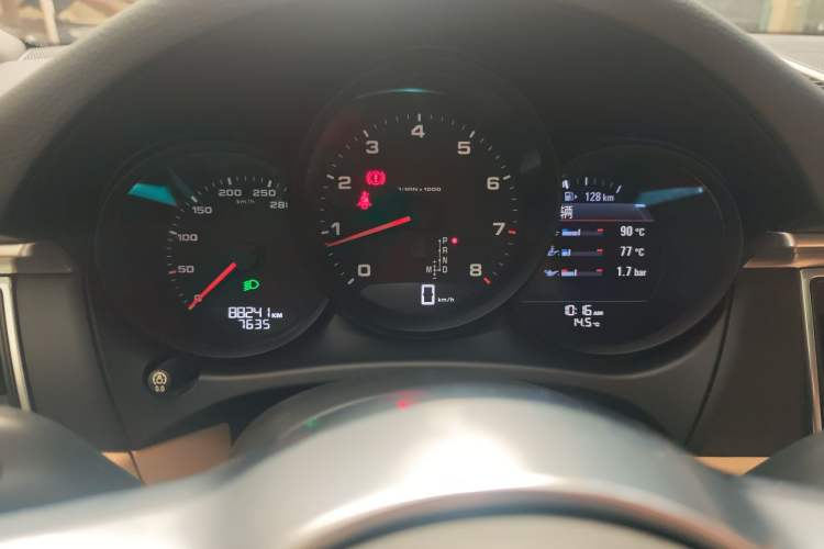 Used Porsche Macan 2017 Macan 2.0T Instrument Cluster