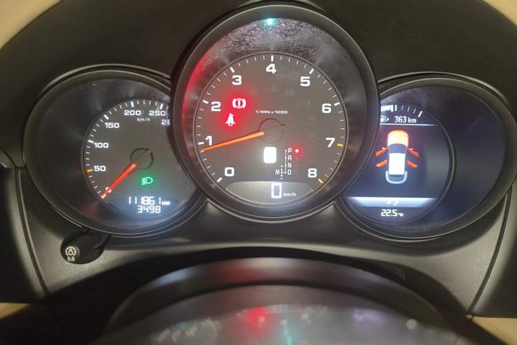 Used Porsche Macan 2017 Macan 2.0T Instrument Cluster