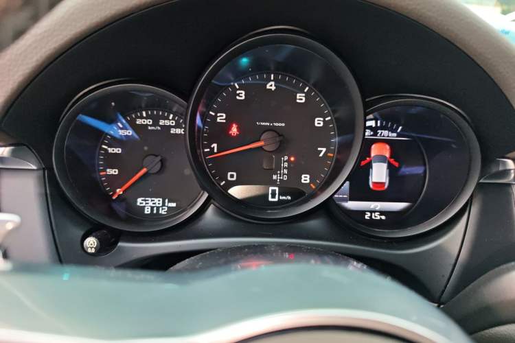Used Porsche Macan 2017 Macan 2.0T Instrument Cluster