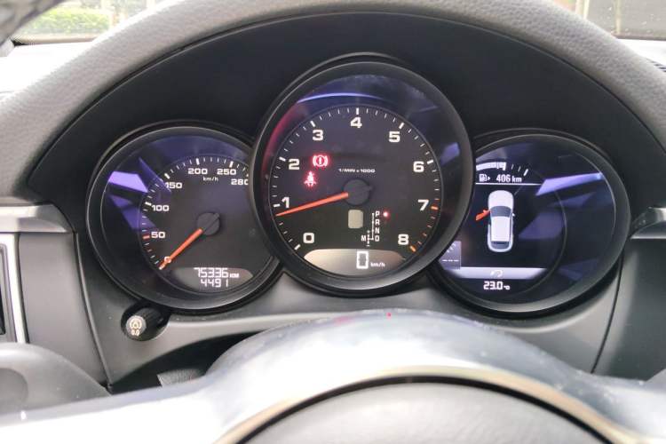 Used Porsche Macan 2017 Macan 2.0T Instrument Cluster