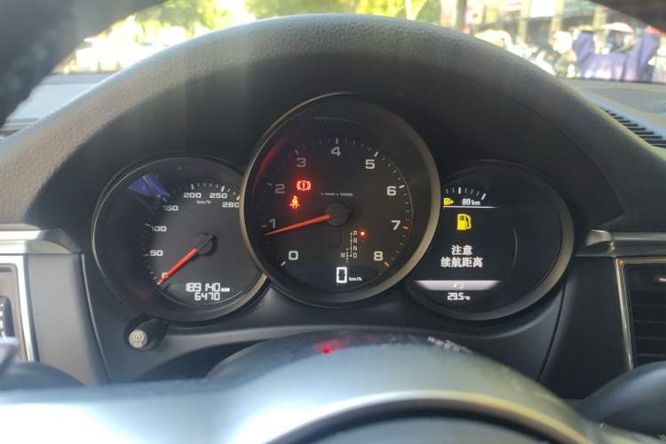 Used Porsche Macan 2017 Macan 2.0T Instrument Cluster