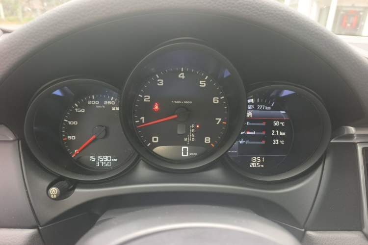 Used Porsche Macan 2017 Macan 2.0T Instrument Cluster