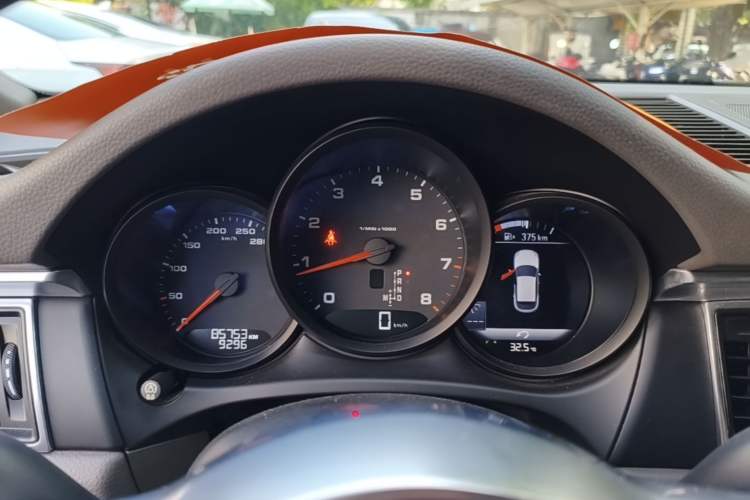 Used Porsche Macan 2017 Macan 2.0T Instrument Cluster