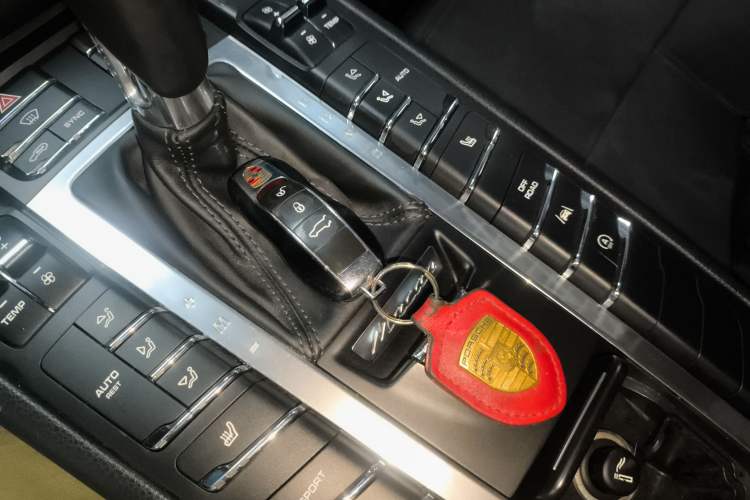 Used Porsche Macan 2017 Macan 2.0T Interior 1