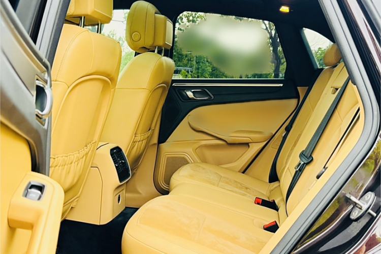 Used Porsche Macan 2017 Macan 2.0T Interior 2