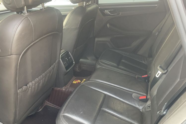 Used Porsche Macan 2017 Macan 2.0T Interior 2