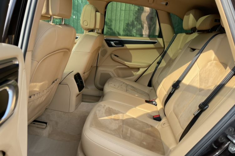 Used Porsche Macan 2017 Macan 2.0T Interior 3