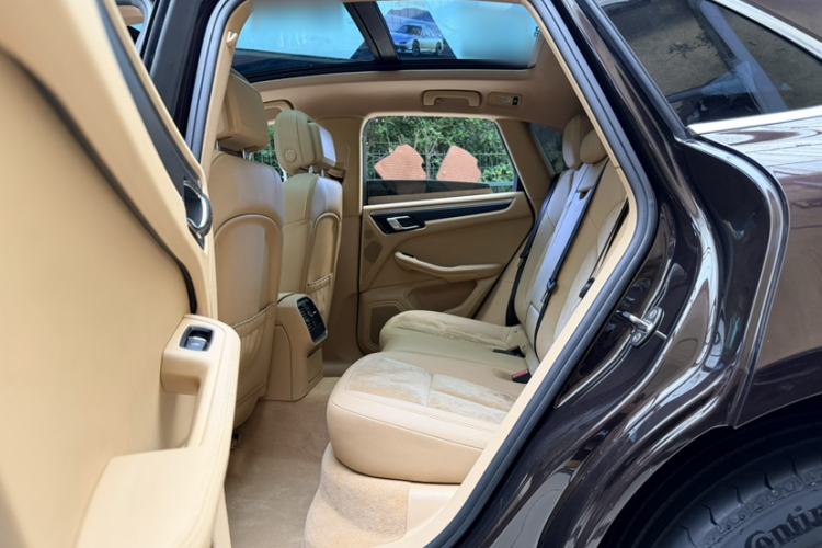 Used Porsche Macan 2017 Macan 2.0T Interior 3