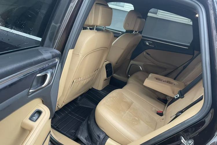 Used Porsche Macan 2017 Macan 2.0T Interior 3