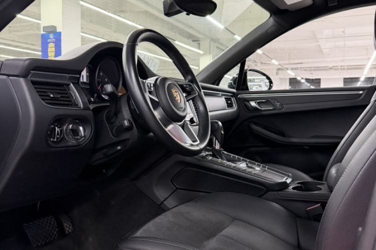 Used Porsche Macan 2017 Macan 2.0T Interior 5