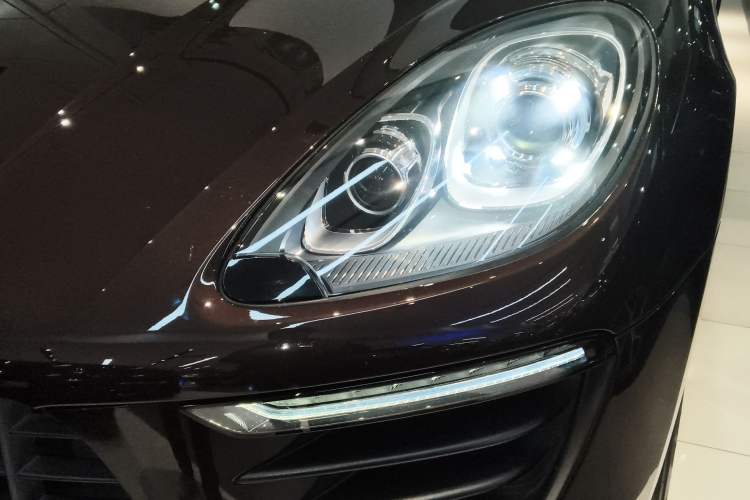 Used Porsche Macan 2017 Macan 2.0T Left Front Headlight