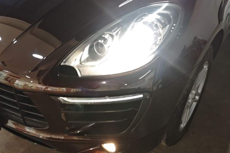 Used Porsche Macan 2017 Macan 2.0T Left Front Headlight