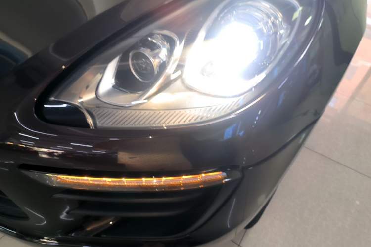 Used Porsche Macan 2017 Macan 2.0T Left Front Headlight