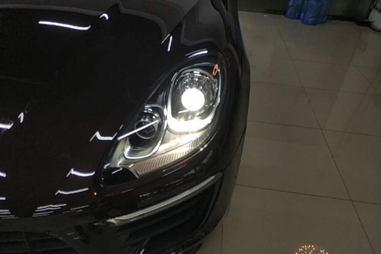 Used Porsche Macan 2017 Macan 2.0T Left Front Headlight