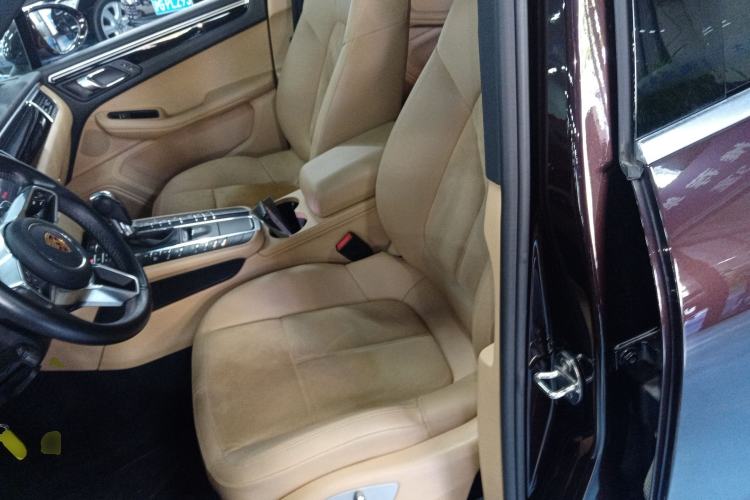 Used Porsche Macan 2017 Macan S 3.0T Left Front Seat