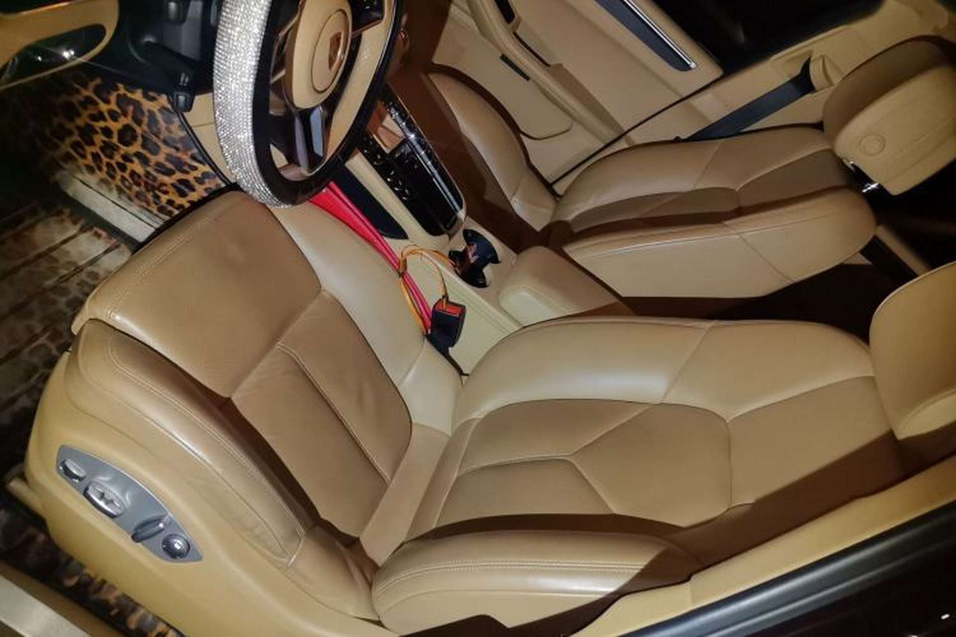 Used Porsche Macan 2017 Macan 2.0T Left Front Seat