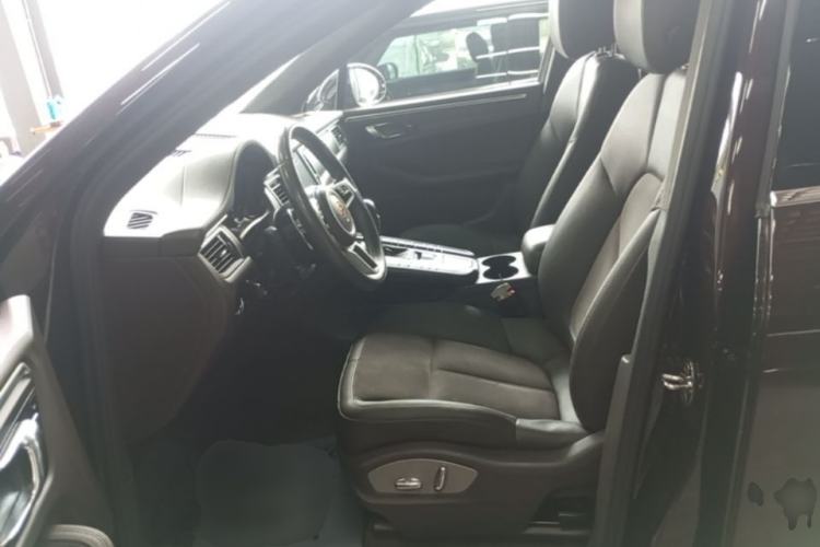 Used Porsche Macan 2017 Macan 2.0T Left Front Seat