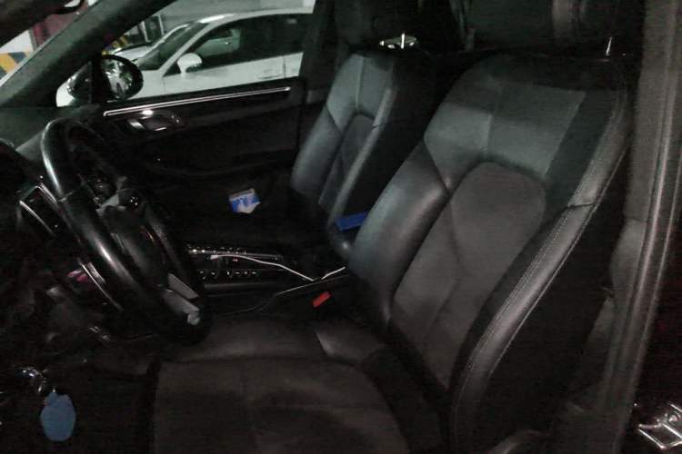 Used Porsche Macan 2017 Macan S 3.0T Left Front Seat