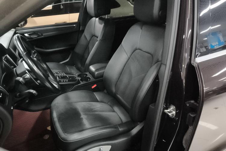 Used Porsche Macan 2017 Macan 2.0T Left Front Seat