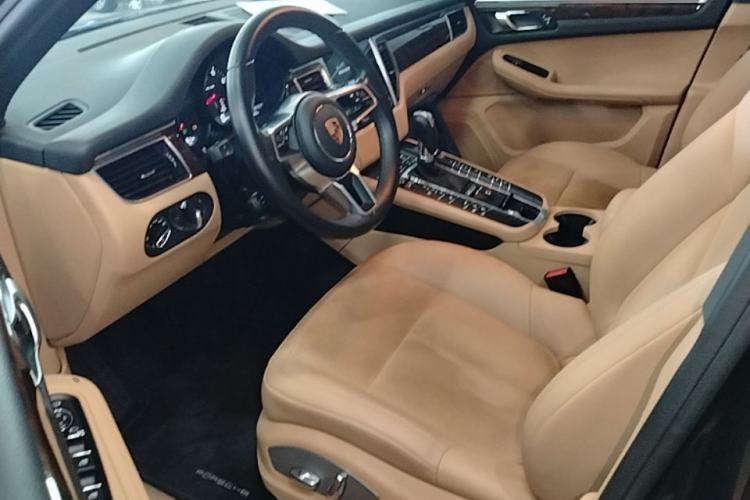 Used Porsche Macan 2017 Macan 2.0T Left Front Seat