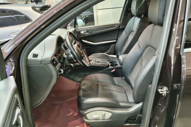 Used Porsche Macan 2017 Macan 2.0T Left Front Seat