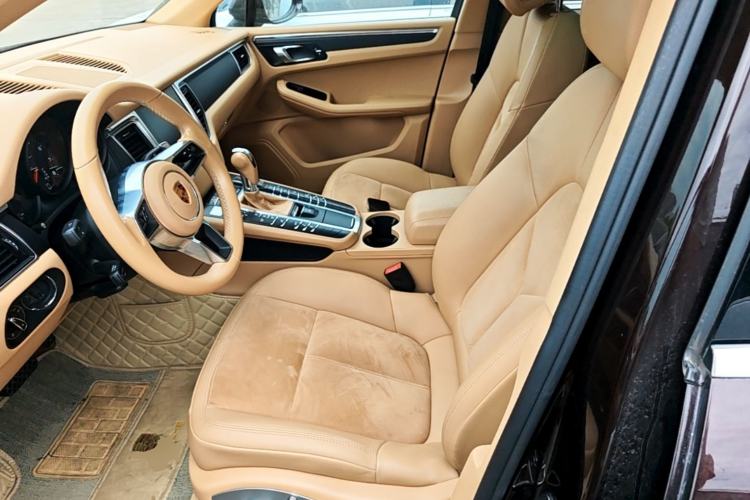 Used Porsche Macan 2017 Macan 2.0T Left Front Seat