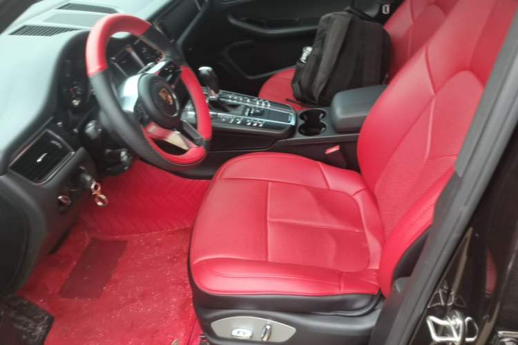 Used Porsche Macan 2017 Macan 2.0T Left Front Seat