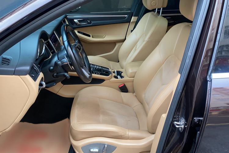 Used Porsche Macan 2017 Macan 2.0T Left Front Seat