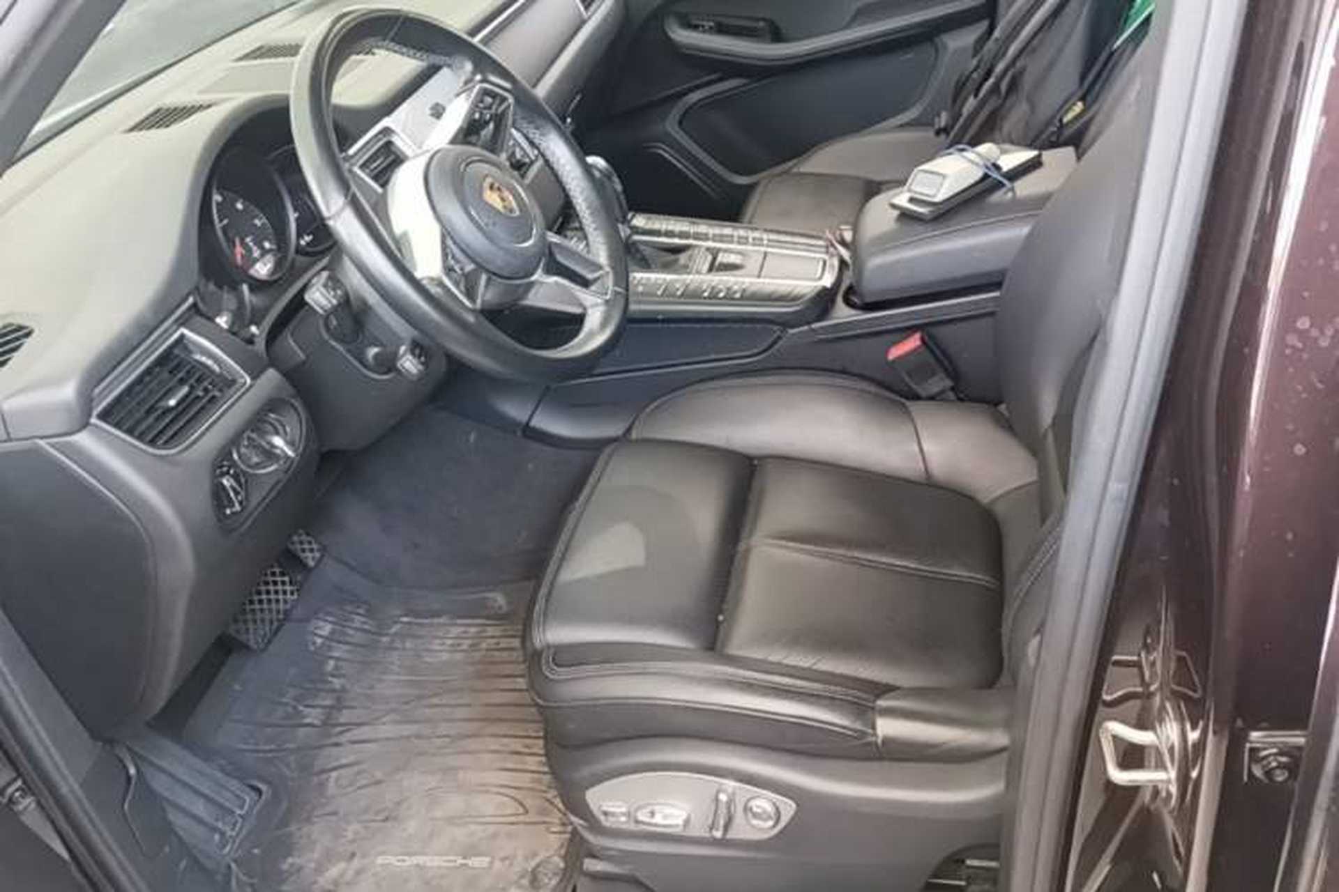Used Porsche Macan 2017 Macan 2.0T Left Front Seat