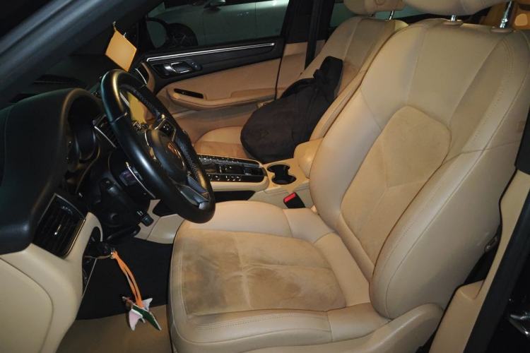 Used Porsche Macan 2017 Macan 2.0T Left Front Seat