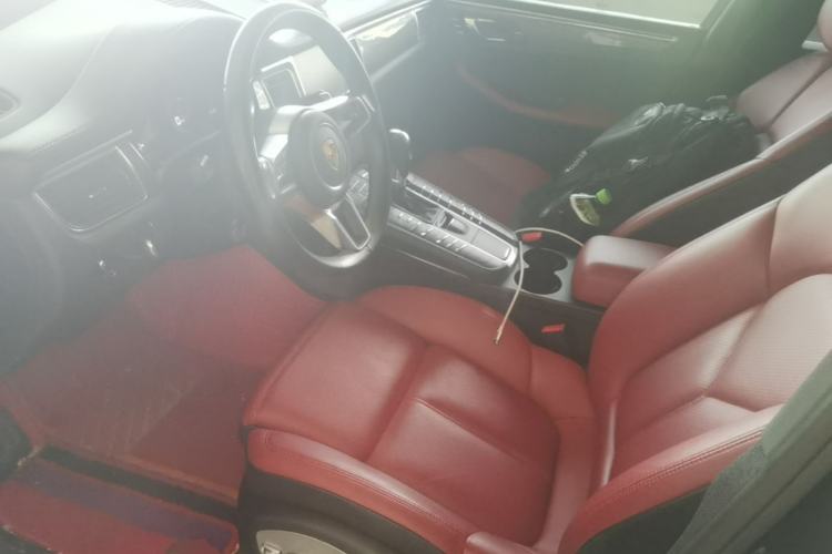 Used Porsche Macan 2017 Macan 2.0T Left Front Seat