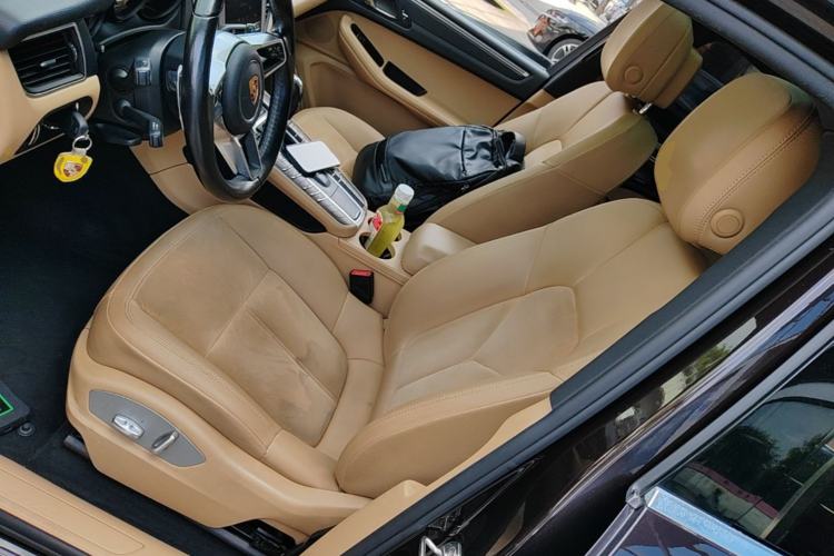 Used Porsche Macan 2017 Macan 2.0T Left Front Seat