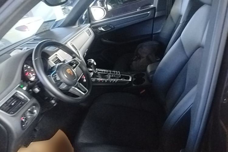 Used Porsche Macan 2017 Macan 2.0T Left Front Seat