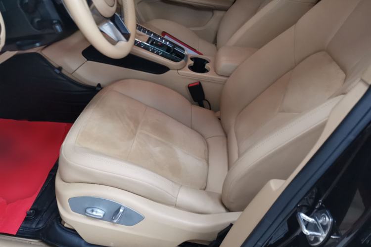 Used Porsche Macan 2017 Macan 2.0T Left Front Seat