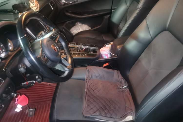 Used Porsche Macan 2017 Macan 2.0T Left Front Seat
