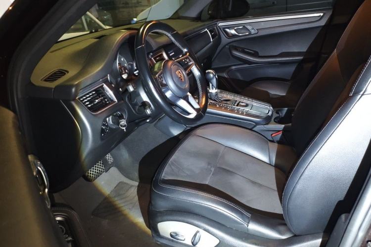 Used Porsche Macan 2017 Macan 2.0T Left Front Seat