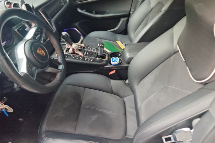 Used Porsche Macan 2017 Macan 2.0T Left Front Seat