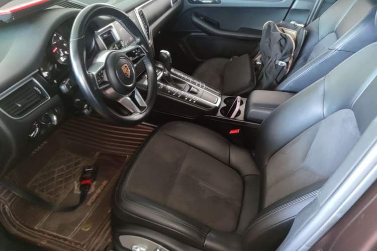 Used Porsche Macan 2017 Macan 2.0T Left Front Seat