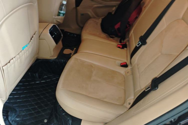 Used Porsche Macan 2017 Macan 2.0T Left Rear Seat