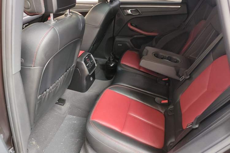 Used Porsche Macan 2017 Macan 2.0T Left Rear Seat