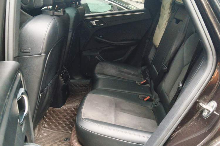 Used Porsche Macan 2017 Macan 2.0T Left Rear Seat