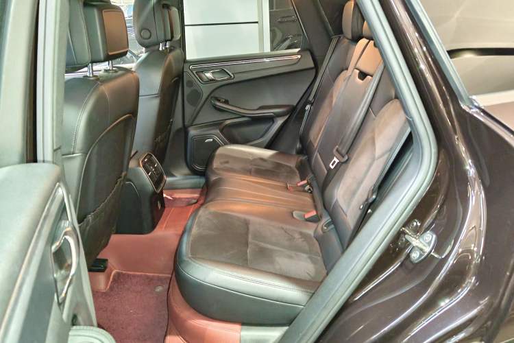 Used Porsche Macan 2017 Macan 2.0T Left Rear Seat