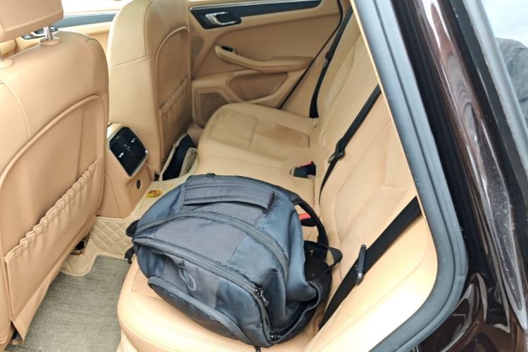 Used Porsche Macan 2017 Macan 2.0T Left Rear Seat