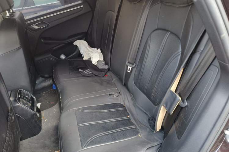 Used Porsche Macan 2017 Macan 2.0T Left Rear Seat